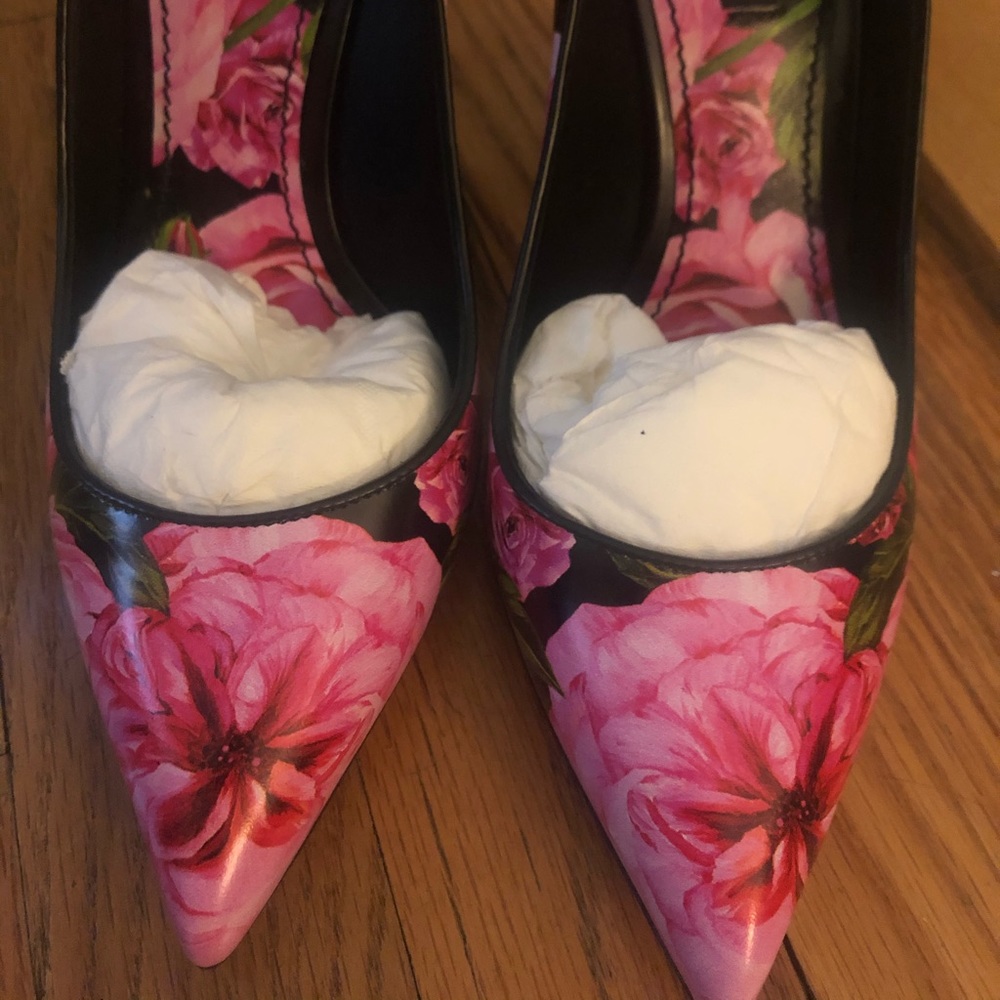 DOLCE & GABBANA FLORAL HEELS